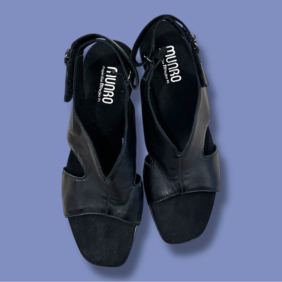 EUC MUNRO Cross Strapped Leather Chunky Heel Sandals in Black. Size 7.5 - Picture 6 of 11